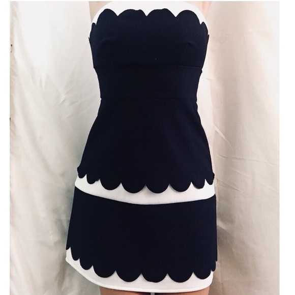 Navy blue and white layered strapless dress - Picture 4 of 4
